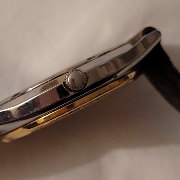 Seiko two tone watch - Picture 7 of 11